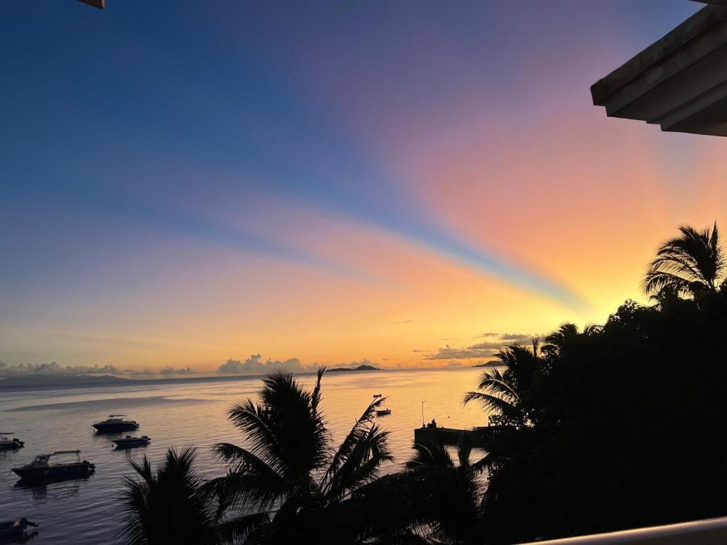Diamond Plaza Hotel Grand' Anse Buitenkant foto
