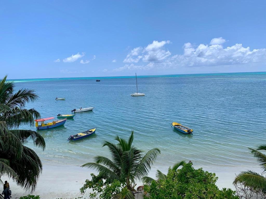 Diamond Plaza Hotel Grand' Anse Kamer foto