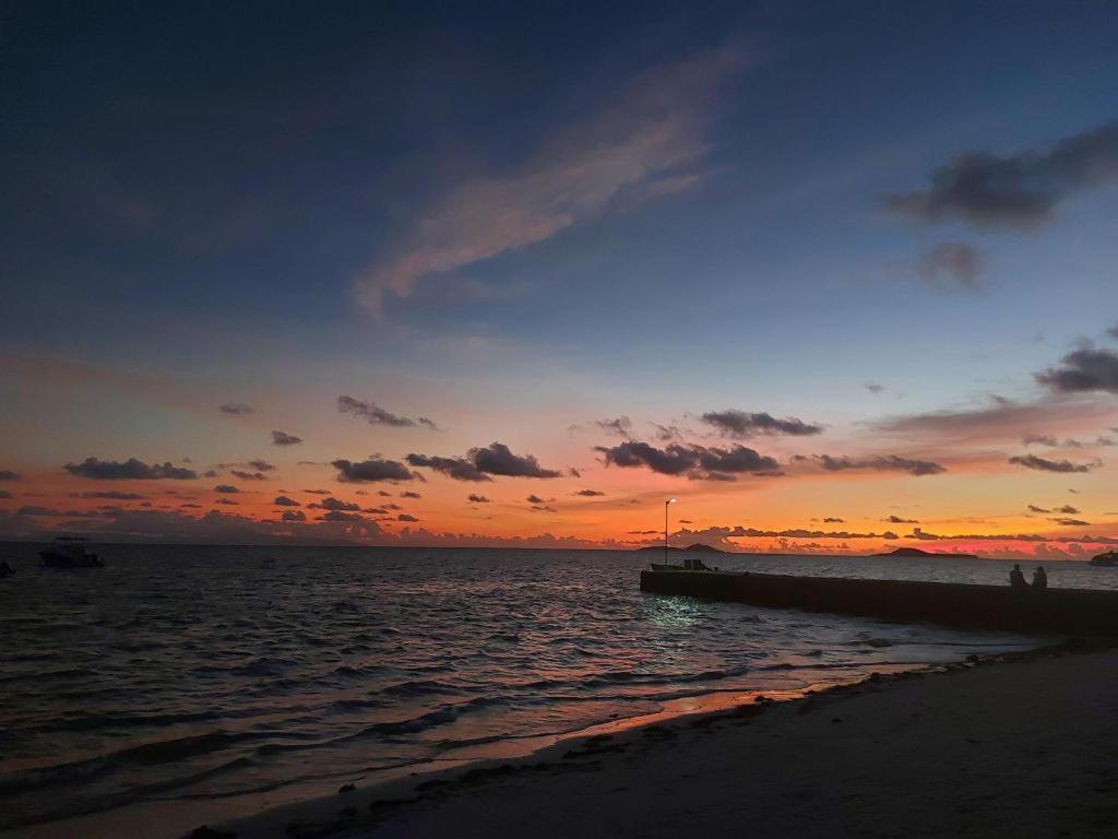 Diamond Plaza Hotel Grand' Anse Buitenkant foto